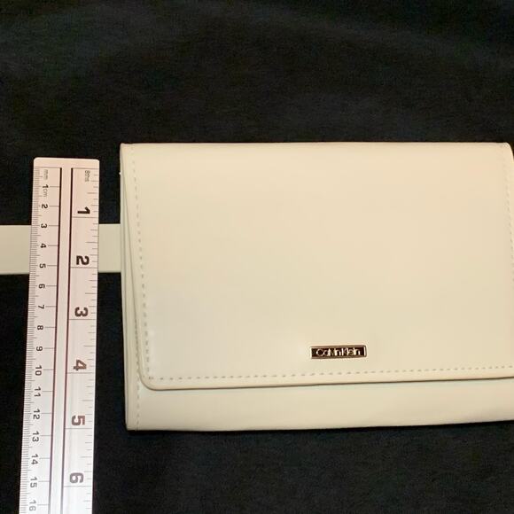 CALVIN KLEIN Belt Bag, Bone or Creamy White Color w/Gold Tone Metals, Small/Med. - Picture 6 of 14